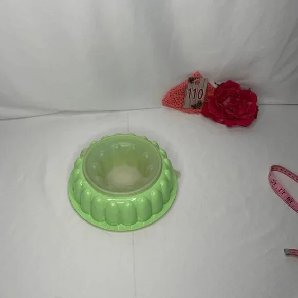 Vintage Tupperware Jello Mold 3 Piece Set Lime Green - Picture 5 of 7